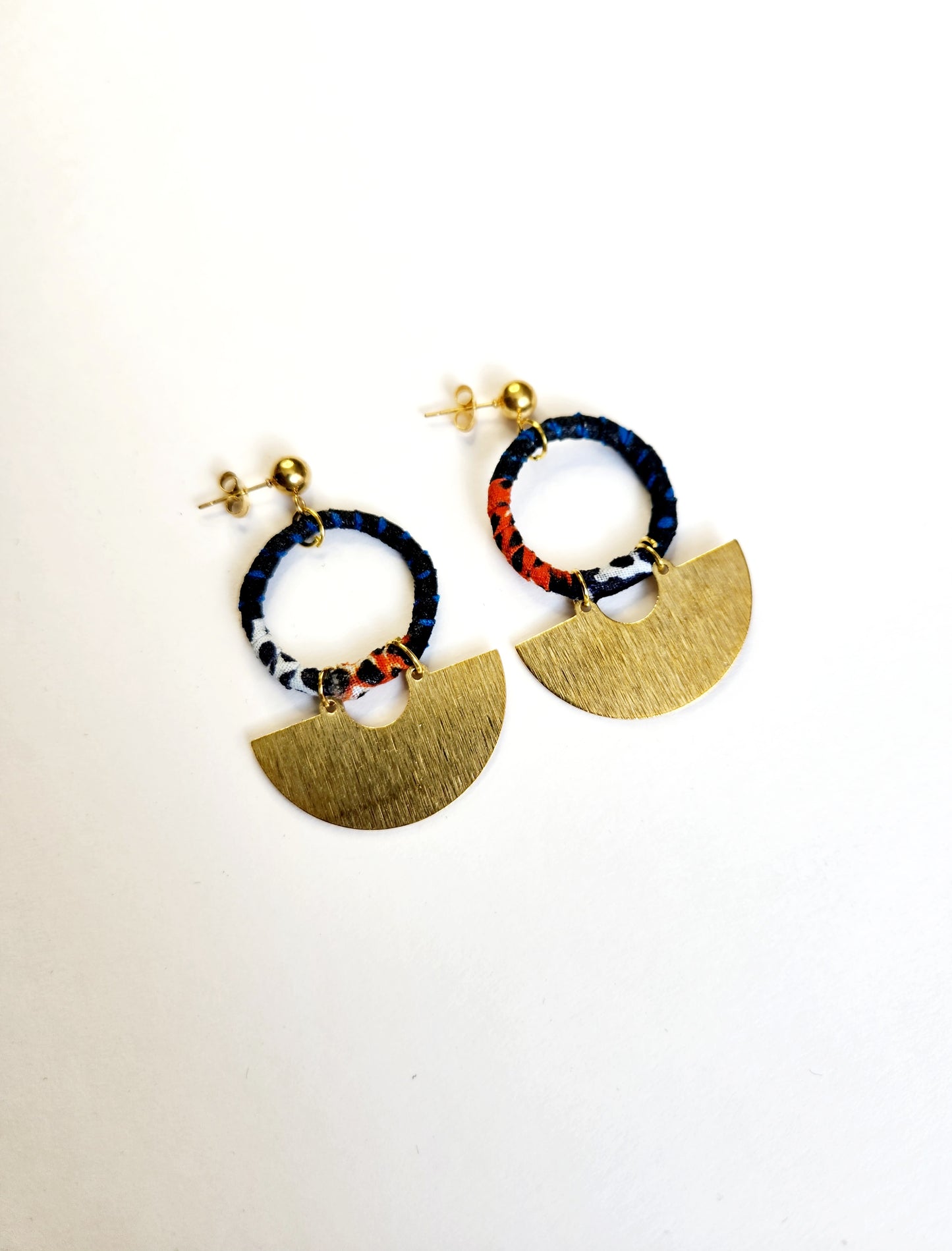 Boucles d'oreilles Kabibi en laiton et tissu wax